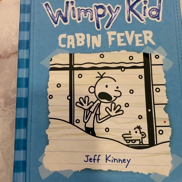 New Dairy of a wimpy kid book 6 (cabin fever) - Picture 1 of 3